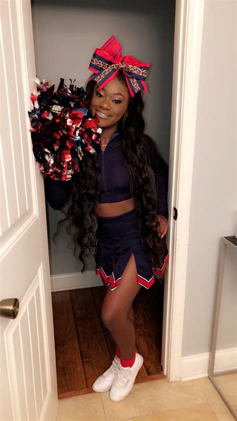 Follow Bhadiexpinss 😍⛽️ Cheer Outfits Cheerleading Outfits Cute Cheerleaders
