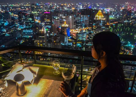 Where are the best rooftop bars in bangkok? is a question we hear often, and it's no wonder: Best Rooftop Restaurant in Bangkok? Vertigo at the Banyan ...