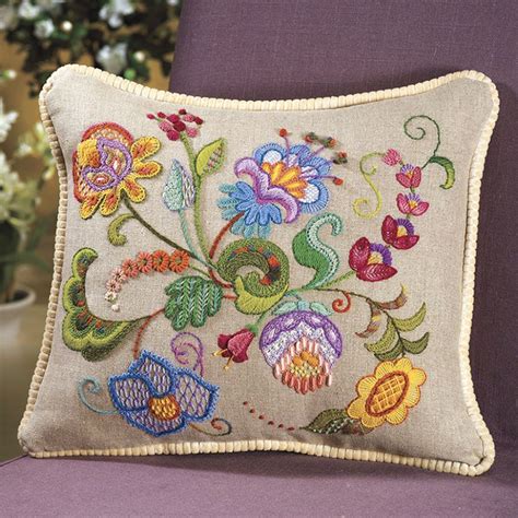 Cambridge Pillow Top Crewel Embroidery Kit Cross Stitch Needlepoint