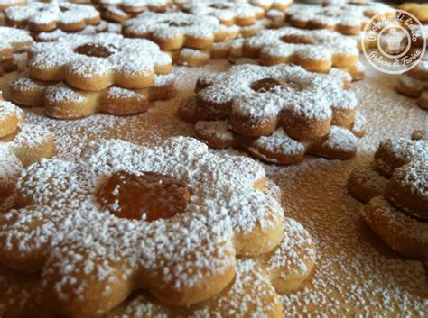Le fasi di preparazione e i consigli per la degustazione. Bimby Ciambelle sarde - Bimby Dolci sardi - Profumo di ...