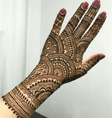 Pin By Harleen Gujral On Her Mehandi Deco Back Hand Mehndi Designs