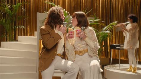 Dunkin´ Donuts Duet 2 Wraps Dunkin Go2s Ad Commercial On Tv