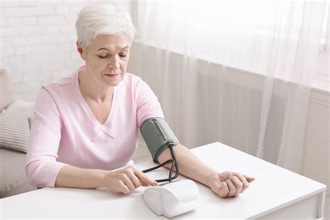 Emergency Treatment For High Blood Pressure At Home When To Call 911