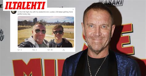 Renny harlin is a 61 year old finnish film director. Renny Harlin poseeraa poikansa Luukaksen kanssa