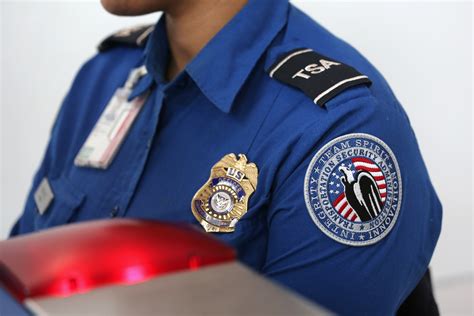Tsa Agent Accused Of Sexually Assaulting Woman In Laguardia Airport