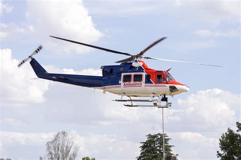 Filechc Helicopter Australia Vh Nsp Bell 412ep Departing The Duke Of