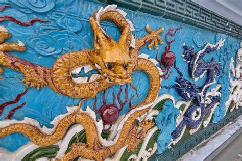 Slideshow 1964-10: Nine Dragon Wall of Shankhay Friendship Garden on ...