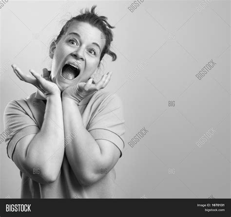 Screaming Woman Face Expression Image And Photo Bigstock