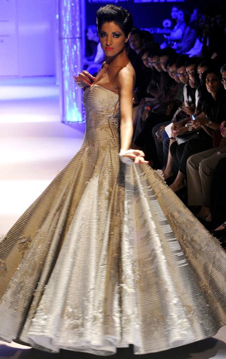 Bollywood Beauties Turn Supermodels For Lakme Fashion Week Lifestyle Emirates247