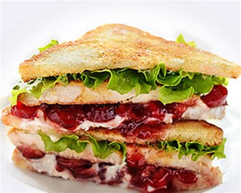 Cranberry Cream Cheese Turkey Sandwich Recipe