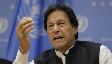 Pakistans Electronic Media Watchdog Bans Imran Khans Speeches From