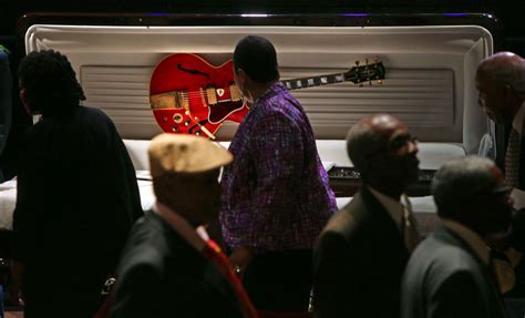 Fans Say Farewell To Chuck Berry News Clyde 2