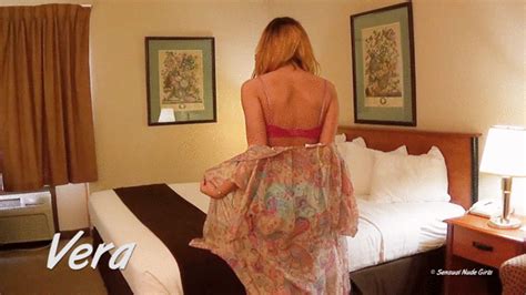 Vera 6 Minute Strips Fully Nude Display Bed Tease Sensual Nude Girls