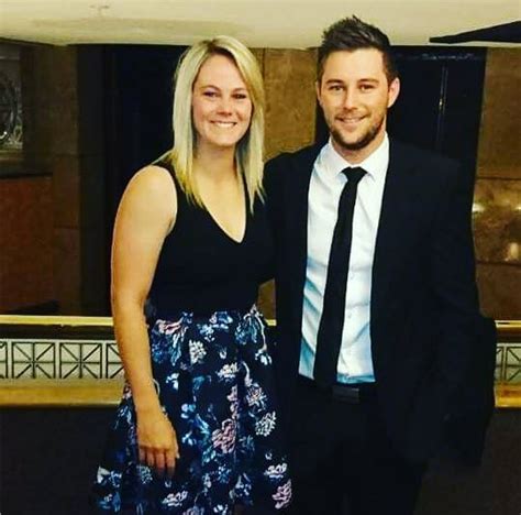 Dane Van Niekerk South African Women Cricketer Age Wife Marriage