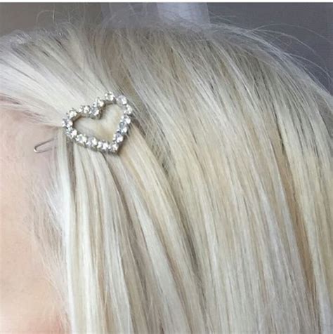 ˗ˏˋ🕊ˎˊ˗ 𝘱𝘪𝘯𝘵𝘦𝘳𝘦𝘴𝘵 𝘤𝘰𝘴𝘮𝘪𝘤𝘨𝘰𝘵𝘩 hair accessories accessories cute jewelry