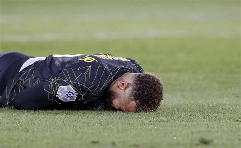 Neymar sufre un esguince de tobillo pero Correo del Caroní