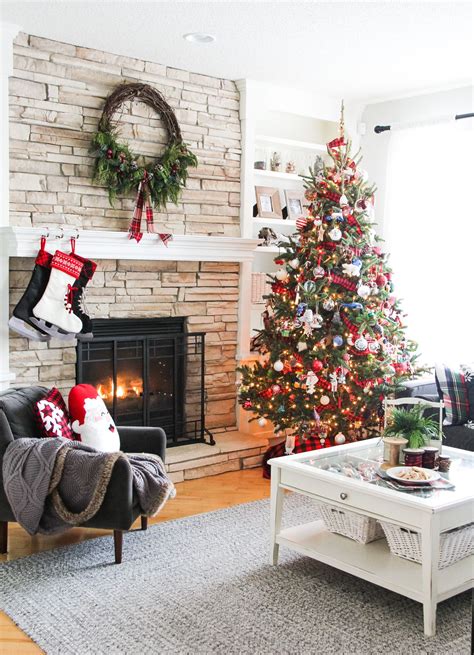 Get Inspired For Living Room Decorated For Christmas Wallpaper