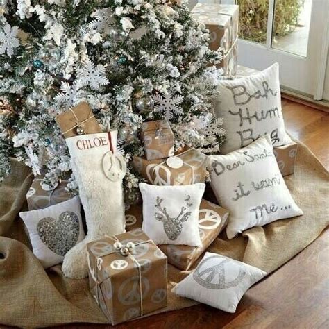 Unique and great gift ideas for women in their 20's. Best Christmas Gift Ideas for Girls in Their 20s ...