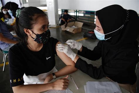 Chinese Vaccines Meant For Indonesian Prison Stolen And Sold To Public