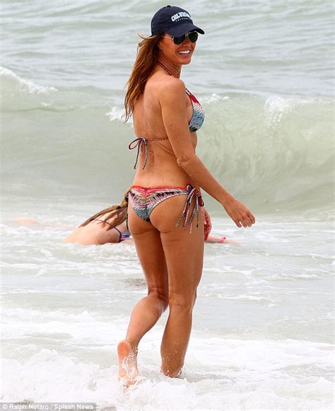 Kelly Bensimon Showcases Her Bikini Body At 45 In Florida Daily Mail Online
