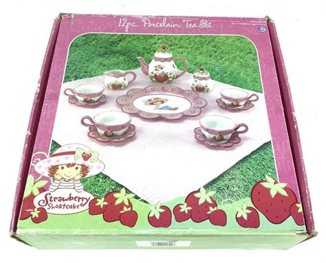 Lot Strawberry Shortcake 12pc Porcelain Tea Set