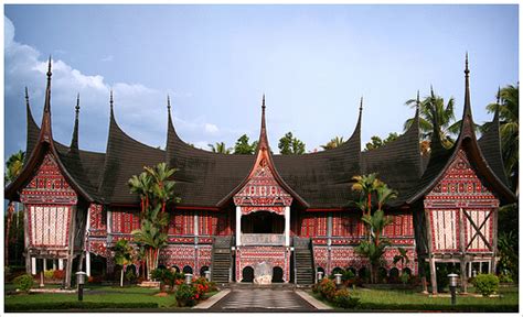 10 Traditional Houses You Should See In Indonesia