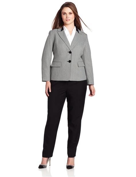 Le Suit Womens Plus Size 2 Button Peak Lapel Jacket With Pant Suit Set