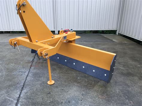 Novaquip 12m Grader Blade With Angle And Tilt