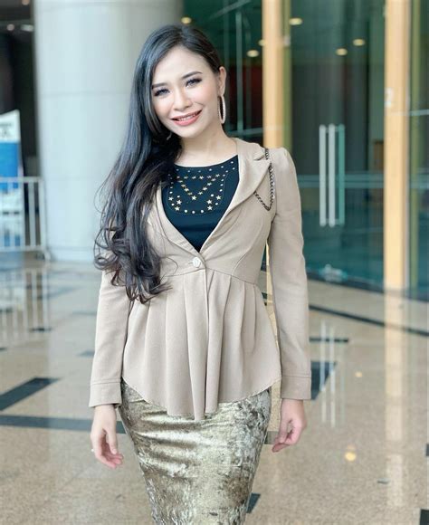 Asian Models Female Exotic Women Malaysian Milf Sequin Skirt