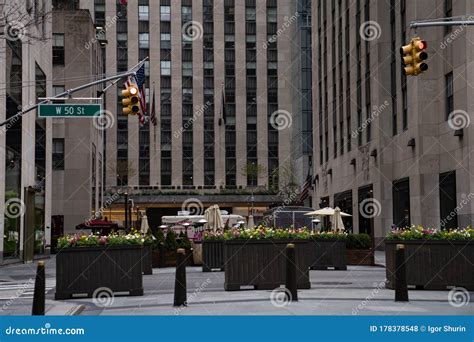 Rockefeller Center Fifth Avenue Midtown Manhattan New York Editorial
