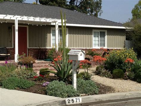 If you'd like to flip your own house, we have a house flipping for beginners course. Ranch style house with beautiful drought tolerant garden | Modern landscaping, Modern landscape ...