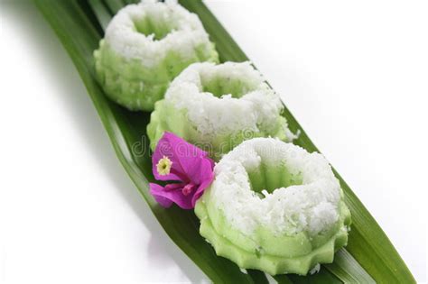 The latest tweets from kuih muih malaysia (@twt_kuih). Kuih Seri Ayu - Malay Traditional Cake Stock Photo - Image ...