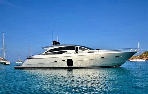 Pershing 72 Boot And Yacht Mieten Ibiza Bluemarine Yacht Charter
