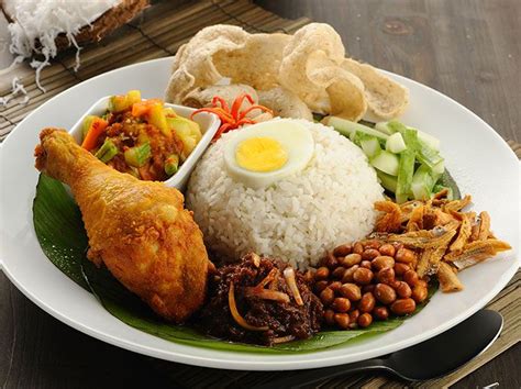 Selain malaysia, nasi lemak juga populer di singapura, brunei darusalam, serta kepulauan riau. nasi lemak (malaysia)