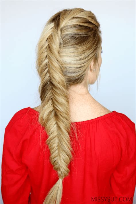 Hey everyone, since so many of you'll asked me to simply the fishtail braid i have it broken it down step by step so i can make it easier for you'll to unde. How to Dutch Fishtail Braid | MISSY SUE