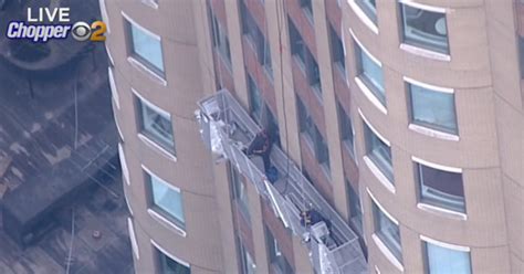 2 Window Washers Rescued From Scaffolding At Lower Manhattan Building