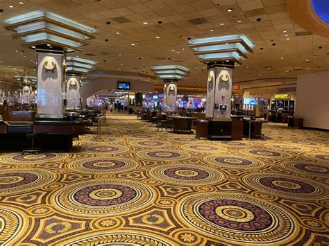 Otb hold on credit card. Caesars Atlantic City | American Casino Guide Book