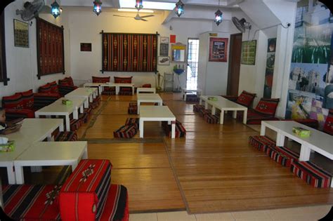 Nak rasa masakan original asli dari bandar damsyik?jemput datang pandu lalu ke restoran damsyik empire. MY ALL: Nasi Arab Damsyik, Paroi, N.9