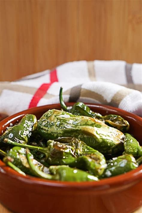 Padron Peppers Recipe Spanish Pimientos De Padron Recipe Stuffed Peppers Tapas Recipes