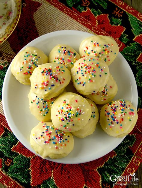 I snake roll them and freeze then slice dip one side in red or green sugar sprinkles bake. Auntie's Italian Anise Cookies