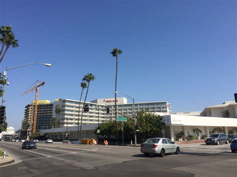 Hotel Review The Beverly Hilton