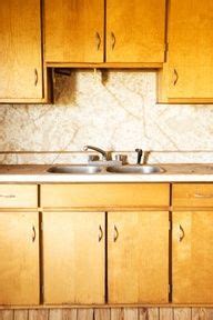 Hot water & white vinegar white vinegar has natural degreasing properties because it's acidic, so it's a brilliant natural way to remove grease. Best Degreaser To Clean Kitchen Cabinets Before Painting - Black Kitchen Ideas