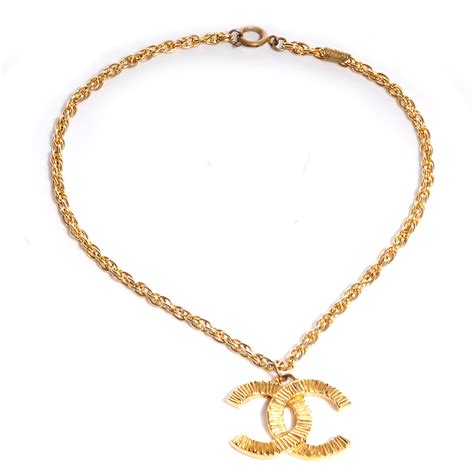 Chanel Cc Chain Pendant Necklace Gold 64526