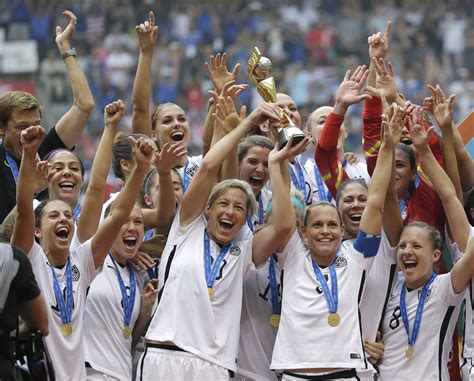 U.S. women's soccer team will play more often on grass fields - Chicago Tribune