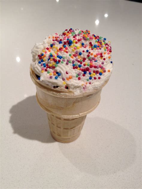 Cupcake Cones Cupcakes Baked In Ice Cream Cones The Batter Goes To The Bottom Of The Cone