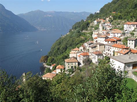 Lago Di Como Lario River Italy Outdoor Landscapes Outdoors Italia