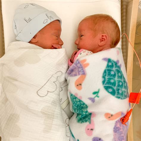 Twins Born At 33 Weeks And 3 Days Our Twin Birth Story