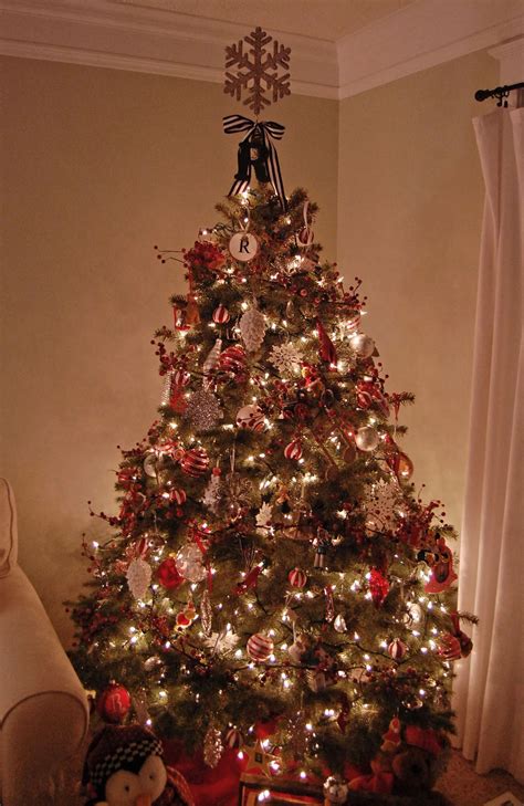 Give the gifts that make them say wow. O Christmas Tree! · The Girl in the Red Shoes