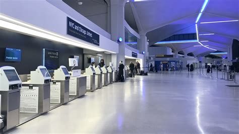 International Passengers Reportedly Bypass Customs At Newark Airport