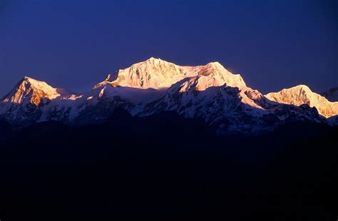 Sunrise On The Kanchenjunga Range 28208 Foot Mt Kanchenjunga In